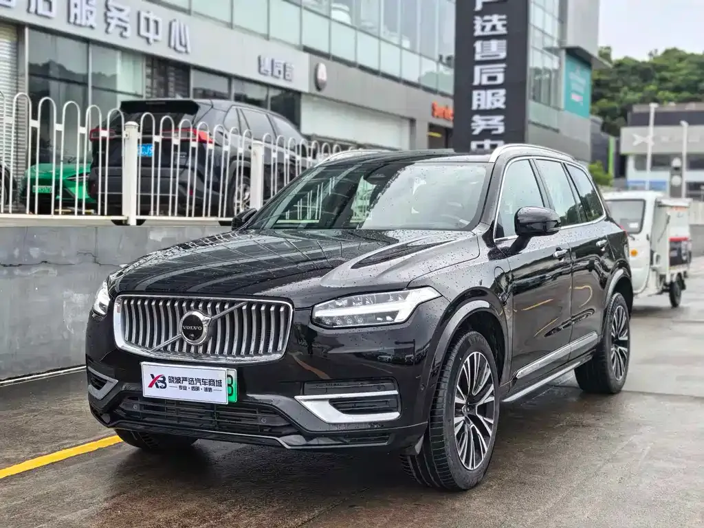 Volvo XC90 PHEV — фото 1