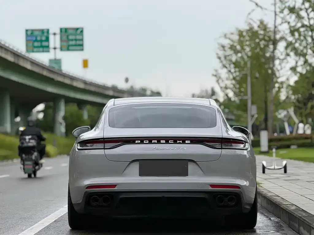 Porsche Panamera — фото 2