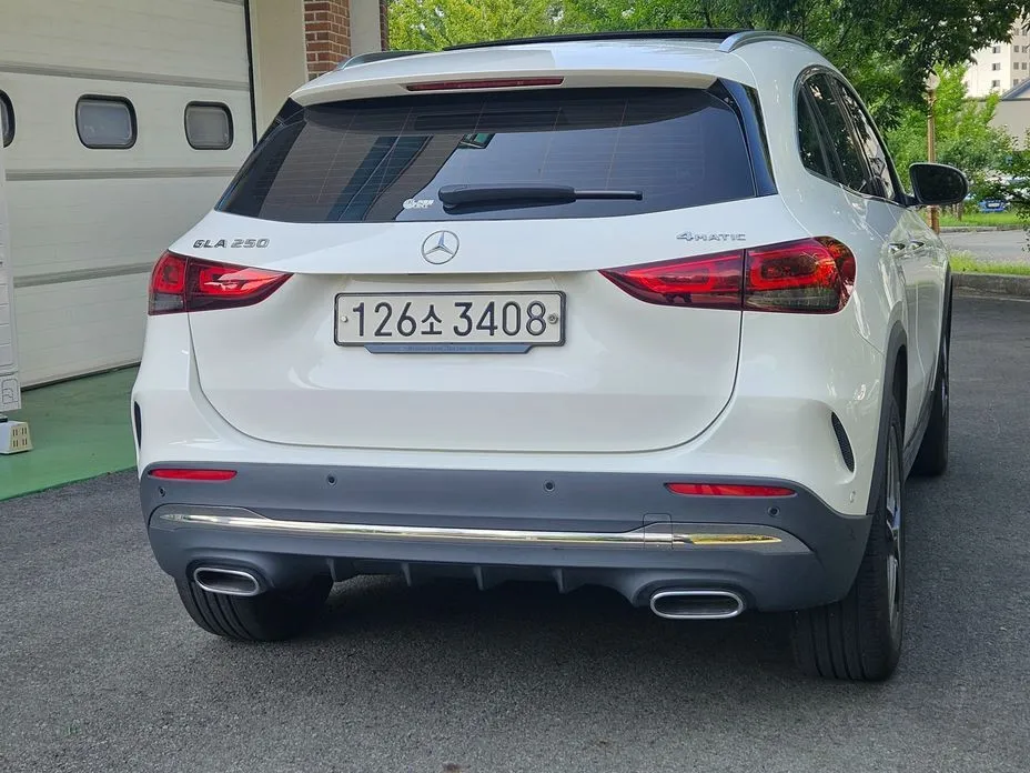 Mercedes-Benz GLA-Class — фото 8