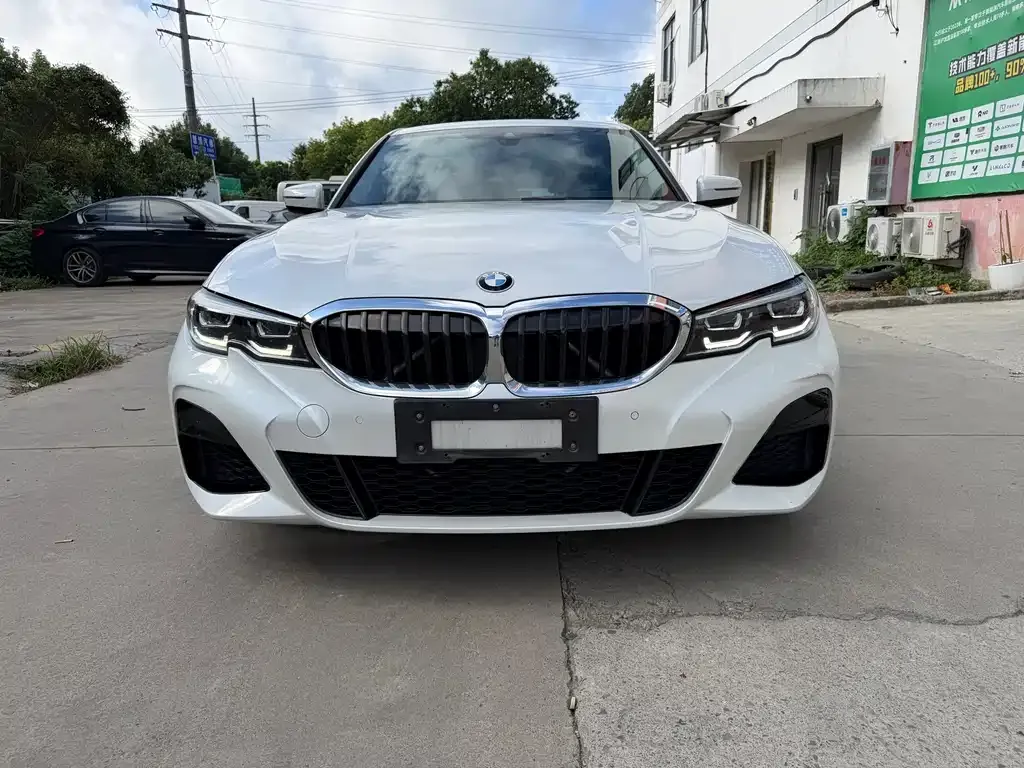 BMW 3 Series — фото 1