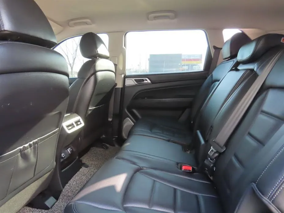 KG Mobility (Ssangyong) Rexton — фото 2