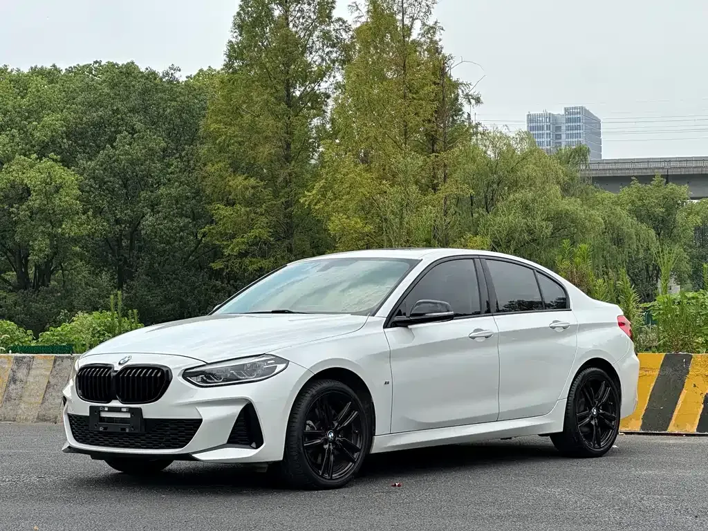 BMW 1 Series — фото 1