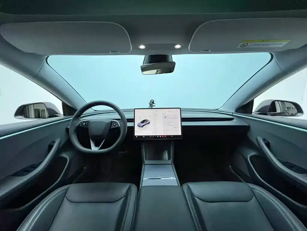 Tesla Model 3 — фото 2