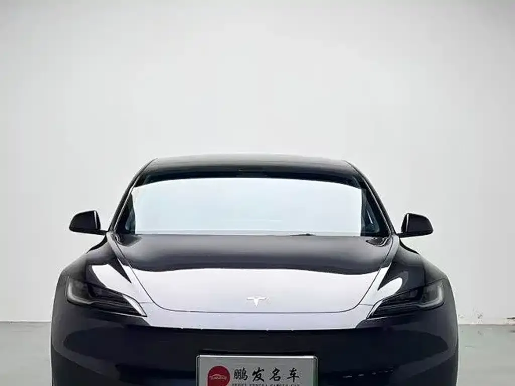 Tesla Model 3 — фото 4