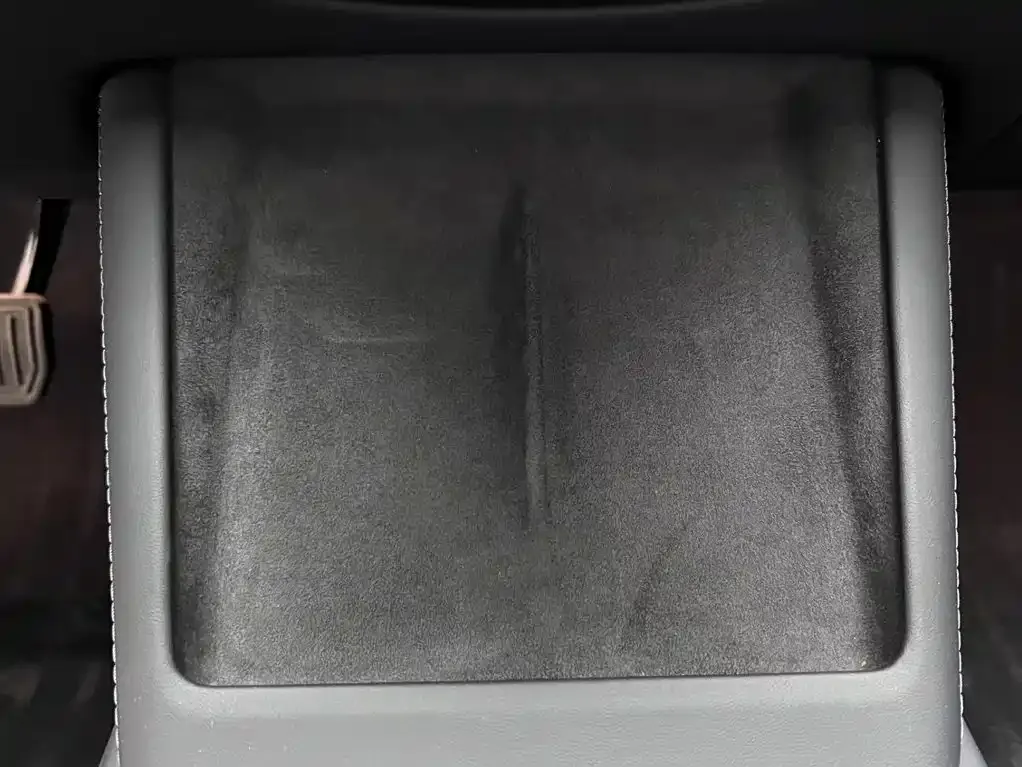 Tesla Model 3 — фото 10