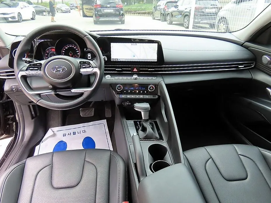 Hyundai AVANTE — фото 3