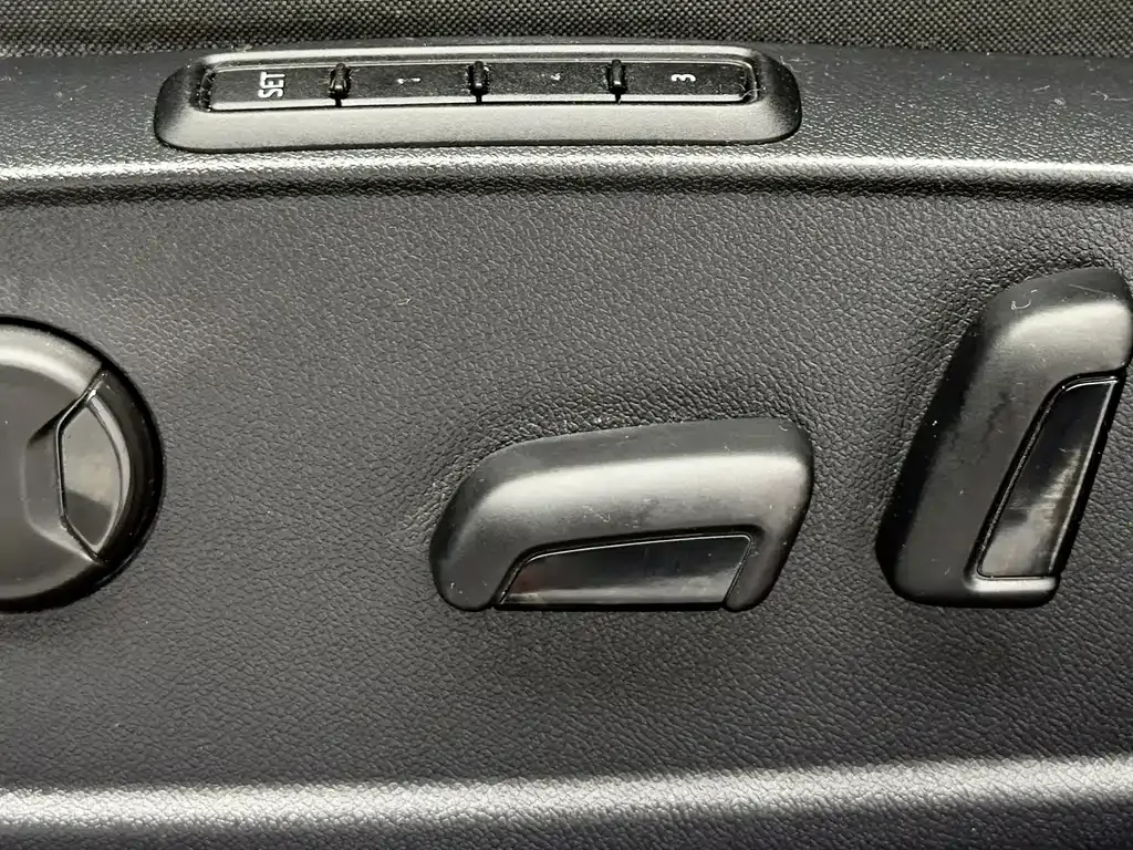 Volkswagen Golf — фото 10