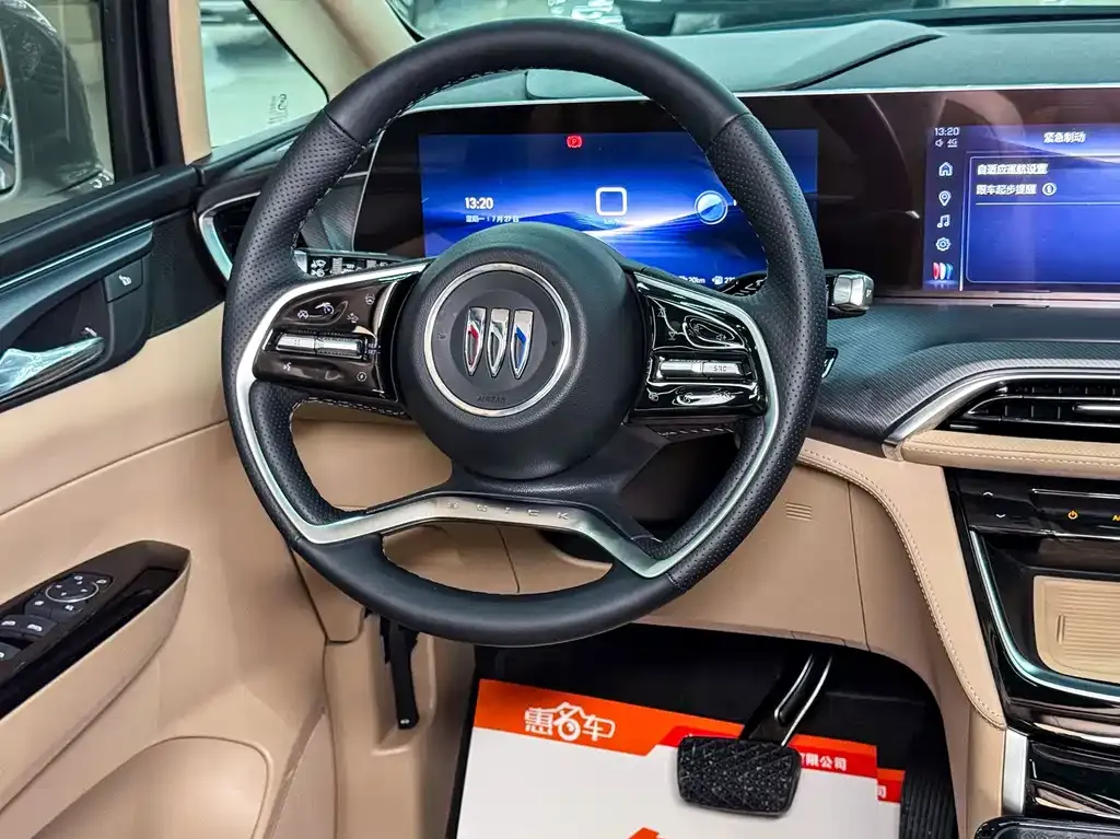 Buick GL8 Hybrid — фото 5