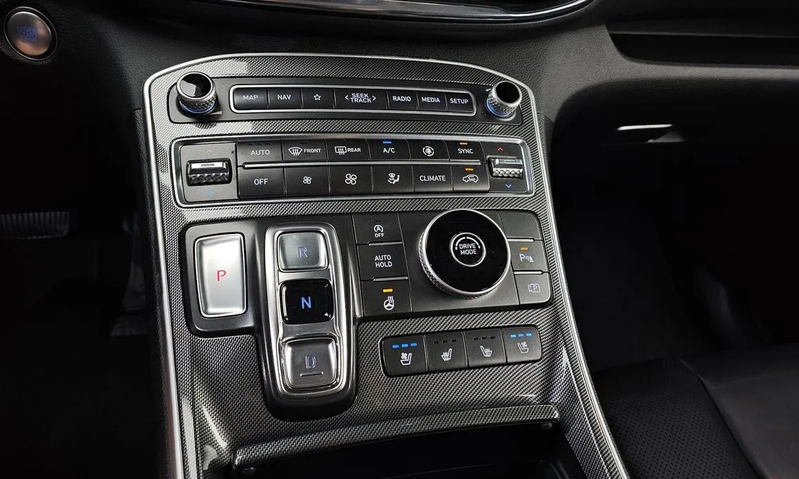 Hyundai Santafe — фото 2