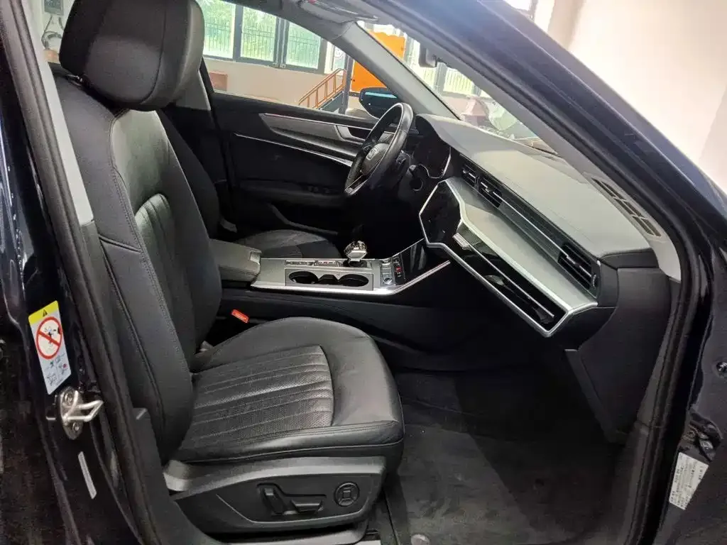 Audi A6 (Import) — фото 3