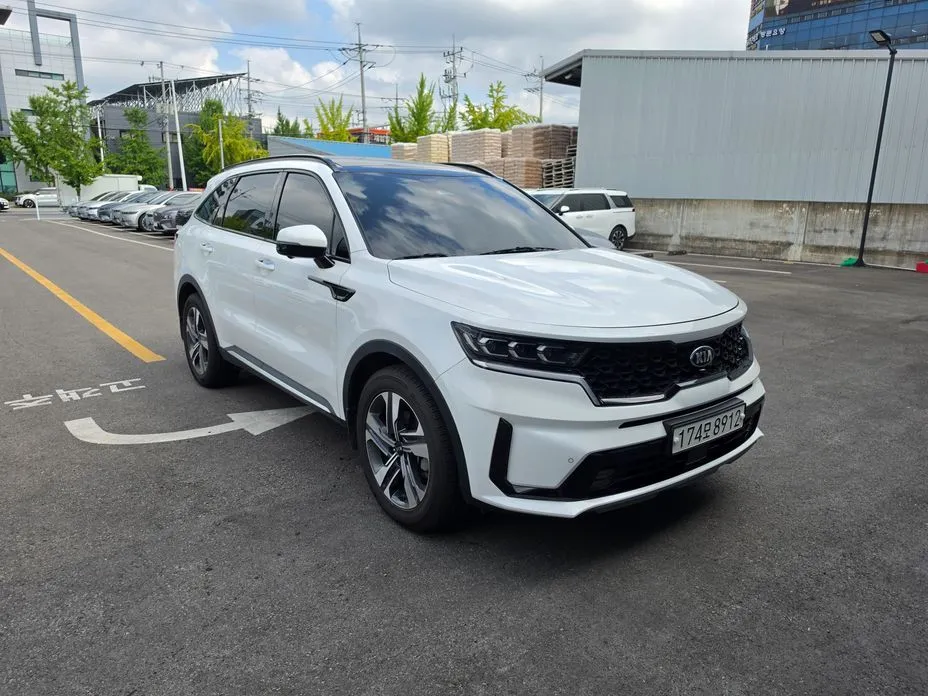 Kia Sorento — фото 9