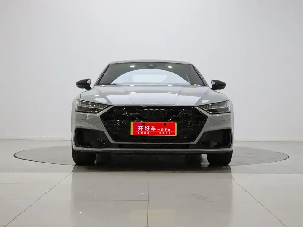 Audi A7L — фото 8