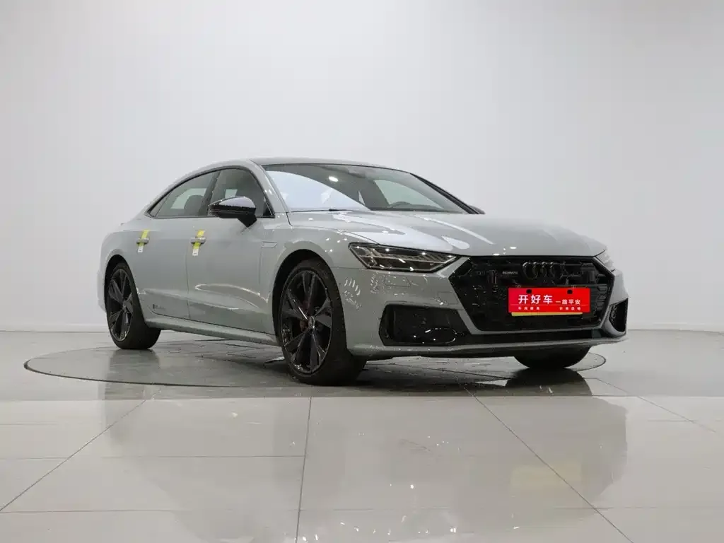 Audi A7L — фото 7