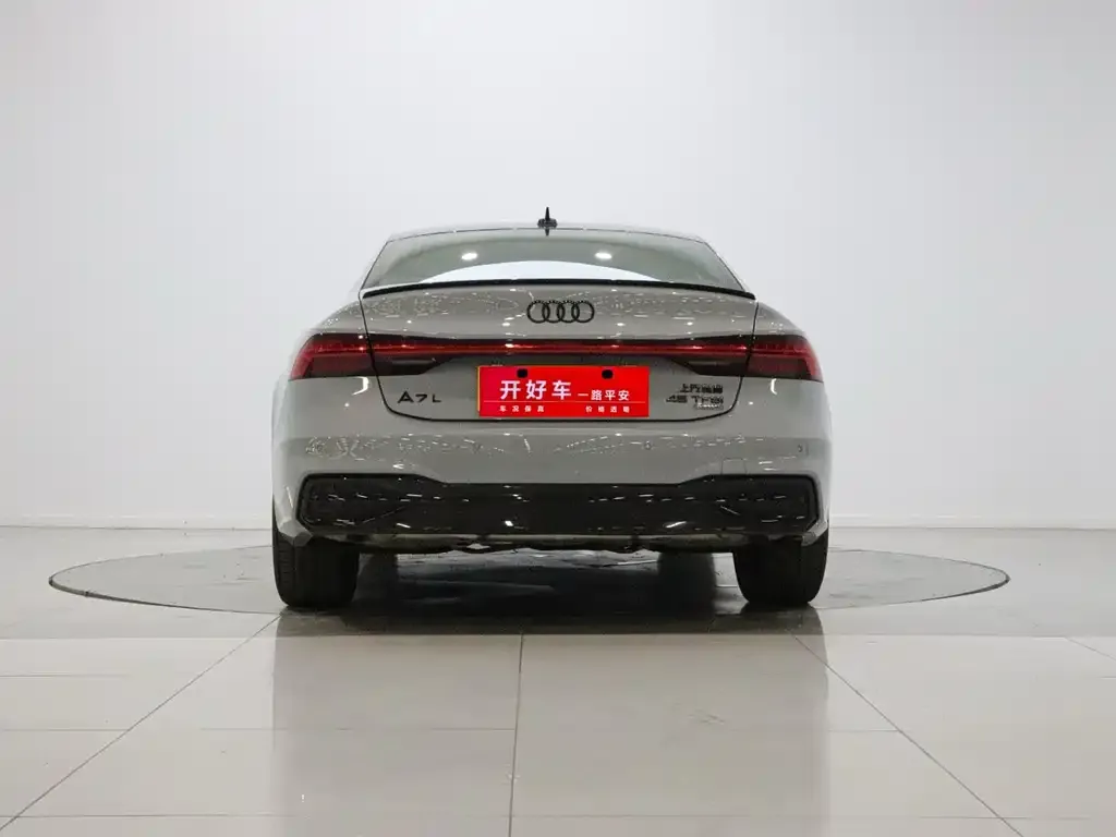 Audi A7L — фото 3