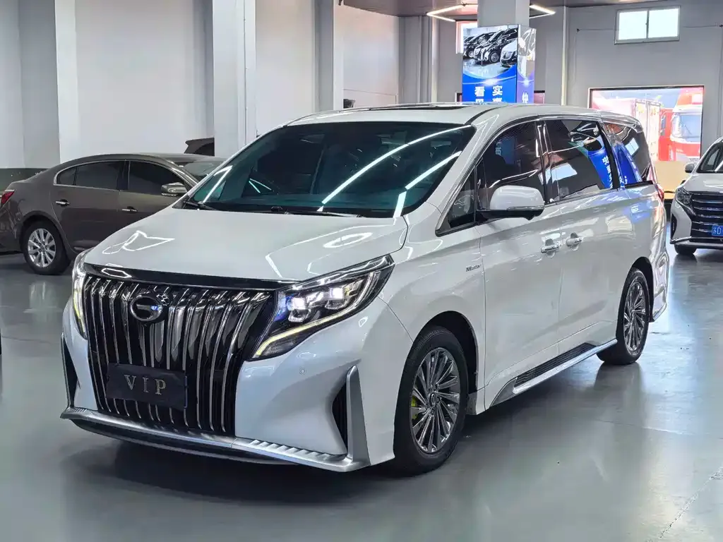 GAC Motor Trumpchi M8 — фото 1