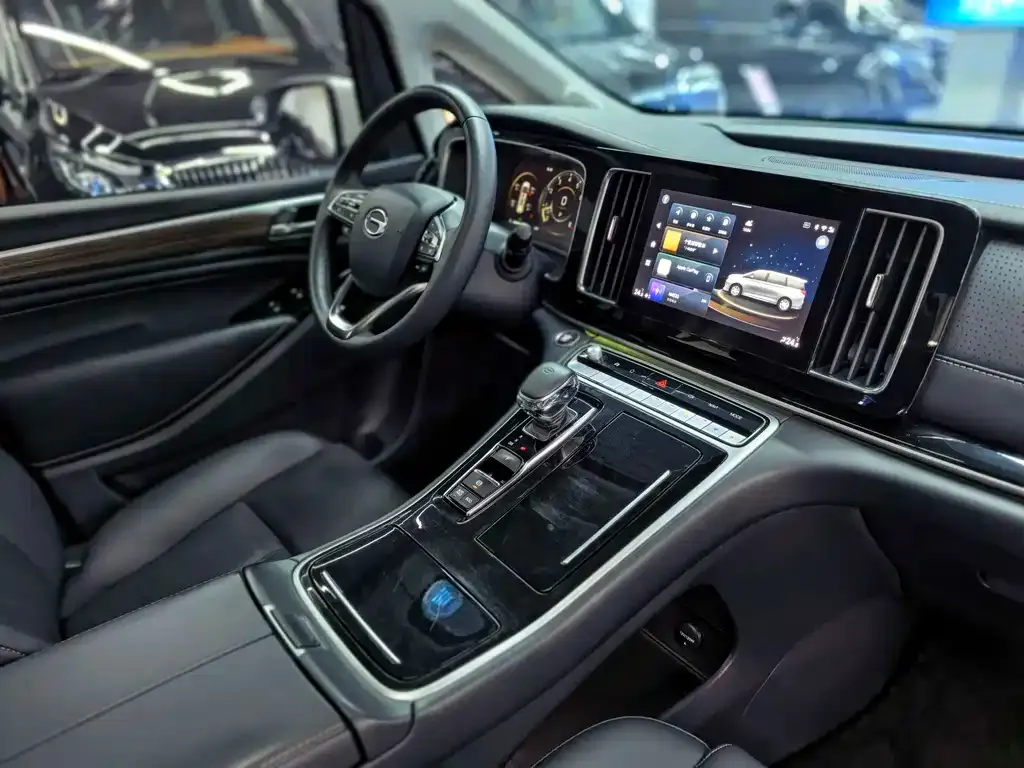 GAC Motor Trumpchi M8 — фото 6