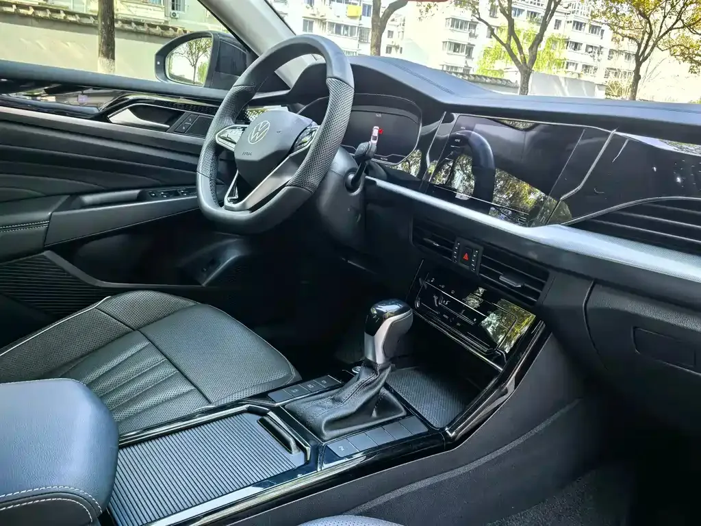 Volkswagen Passat — фото 6