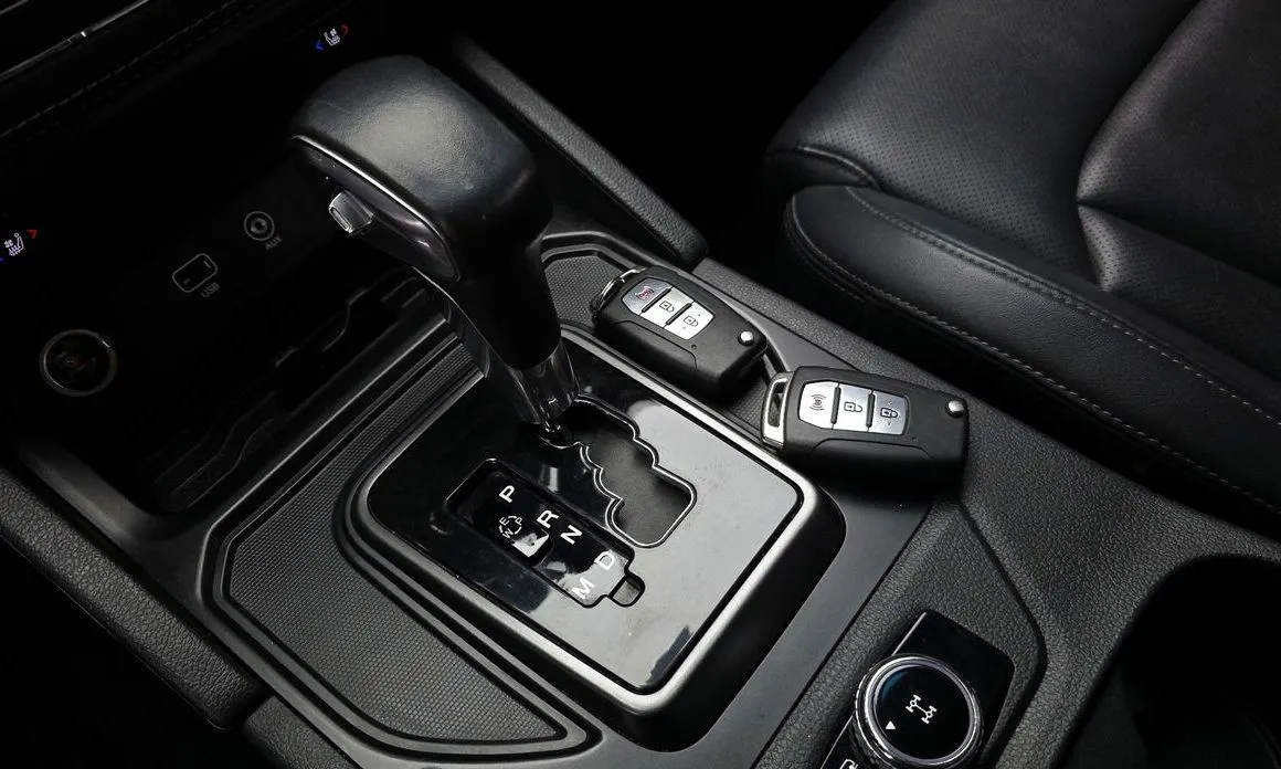 KG Mobility (Ssangyong) Rexton — фото 4