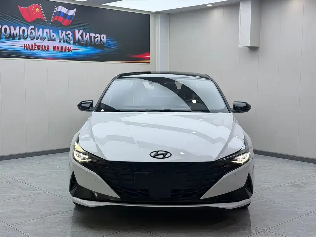 Hyundai Elantra — фото 8