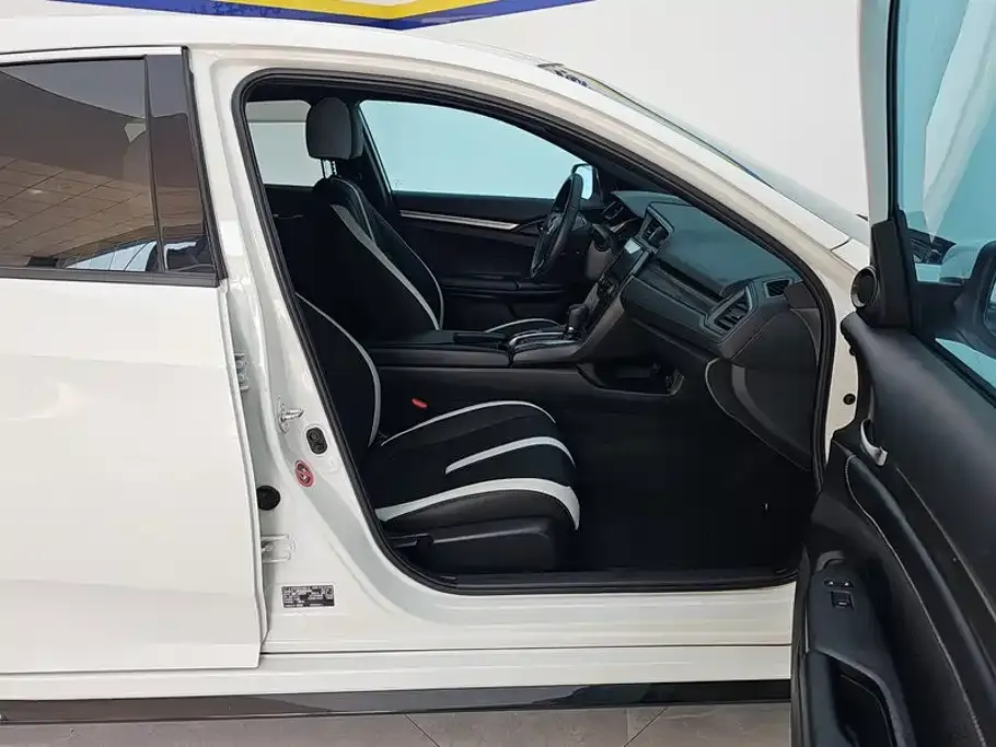 Honda Civic — фото 3