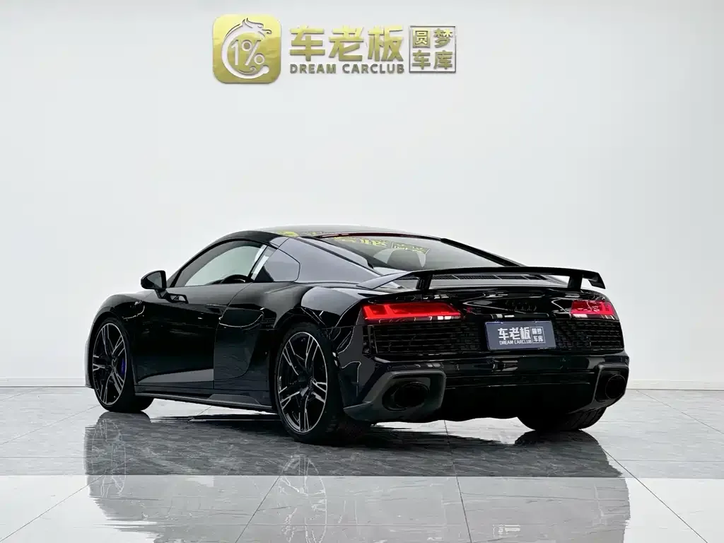 Audi R8 — фото 8