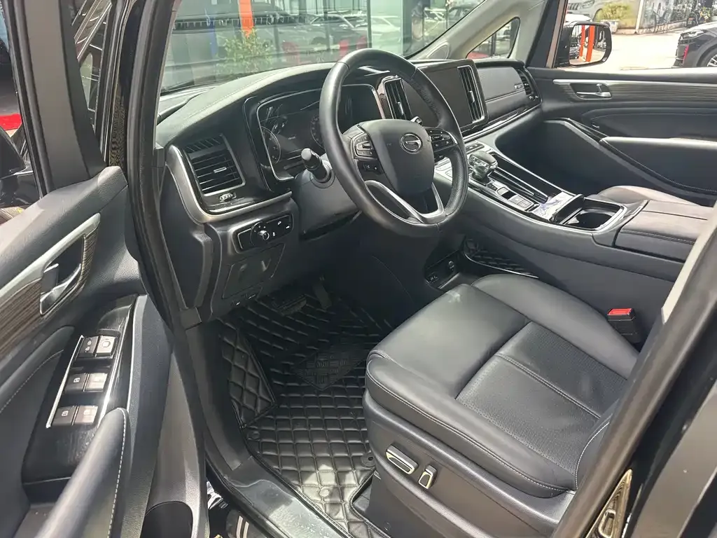 GAC Motor Trumpchi M8 — фото 2