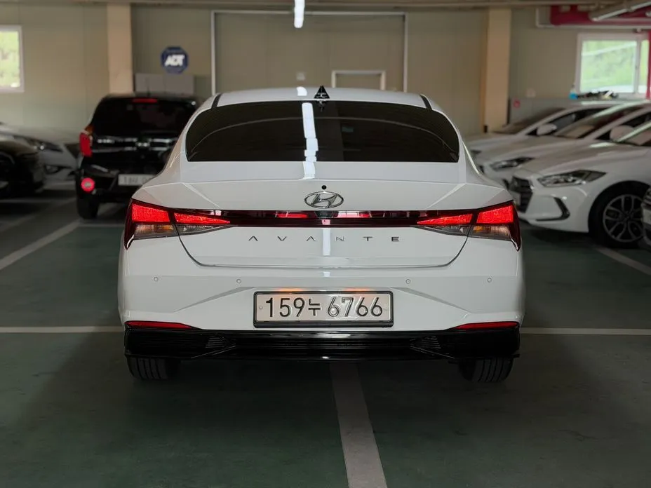 Hyundai AVANTE — фото 2