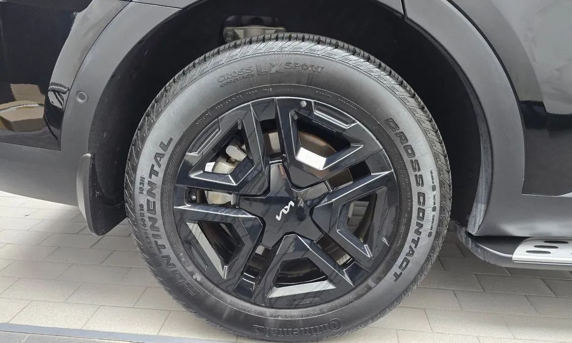 Kia Sorento — фото 9