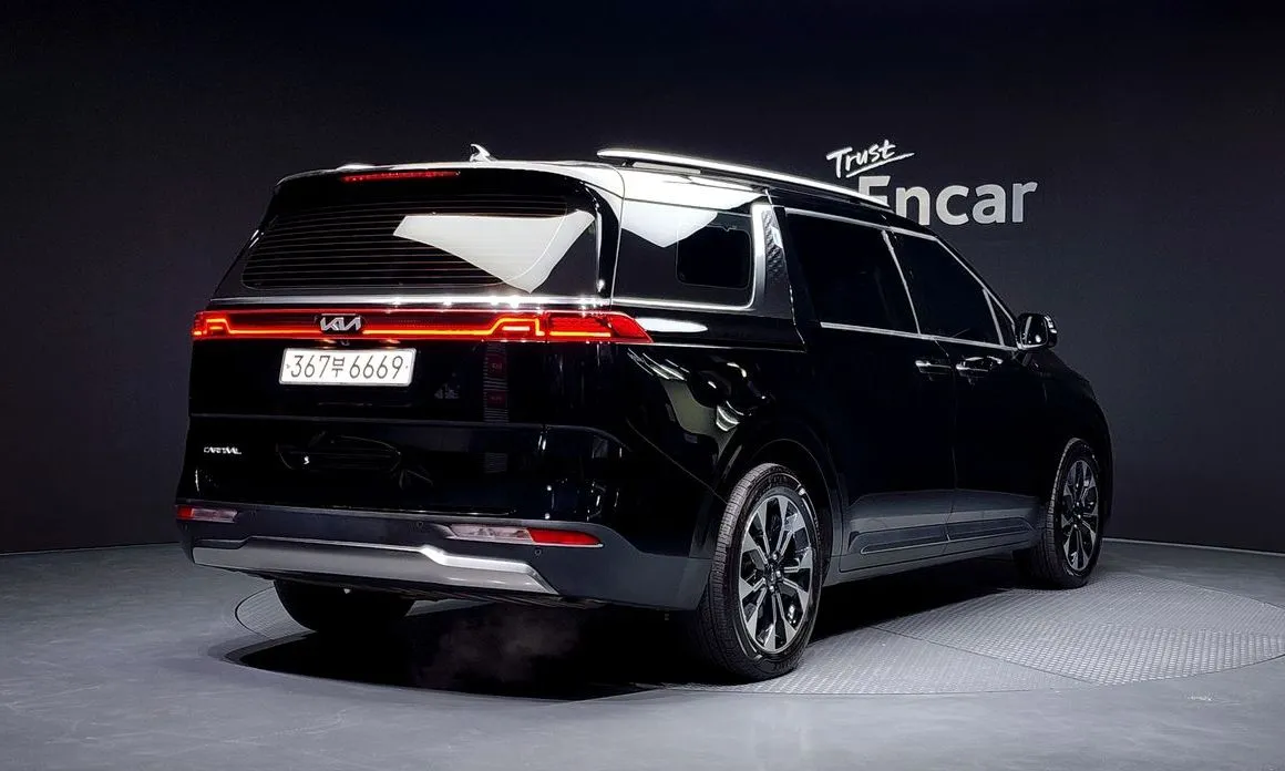 Kia Carnival — фото 3