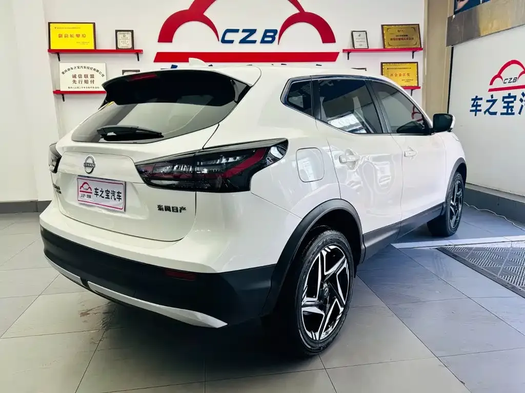 Nissan Qashqai — фото 2
