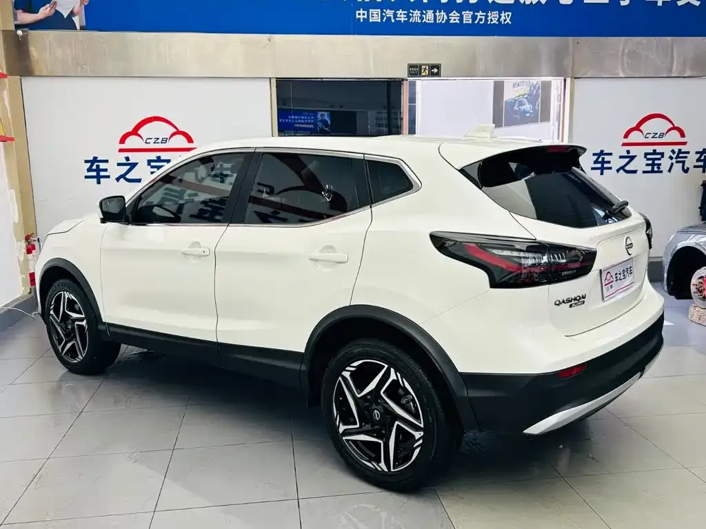 Nissan Qashqai — фото 6