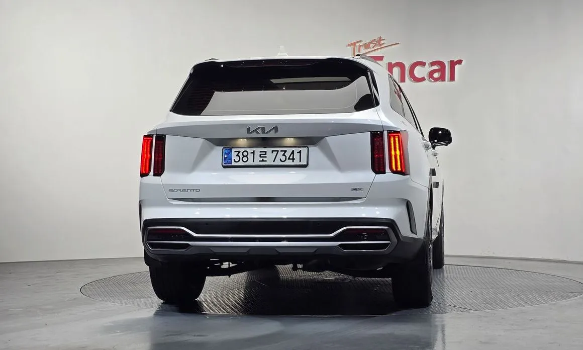 Kia Sorento — фото 5