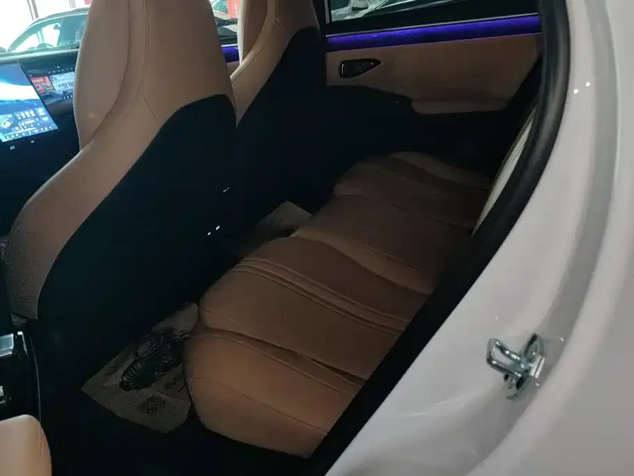 Geely Galaxy L7 — фото 10