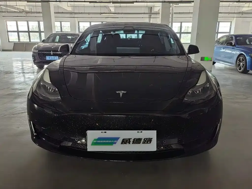 Tesla Model 3 — фото 5