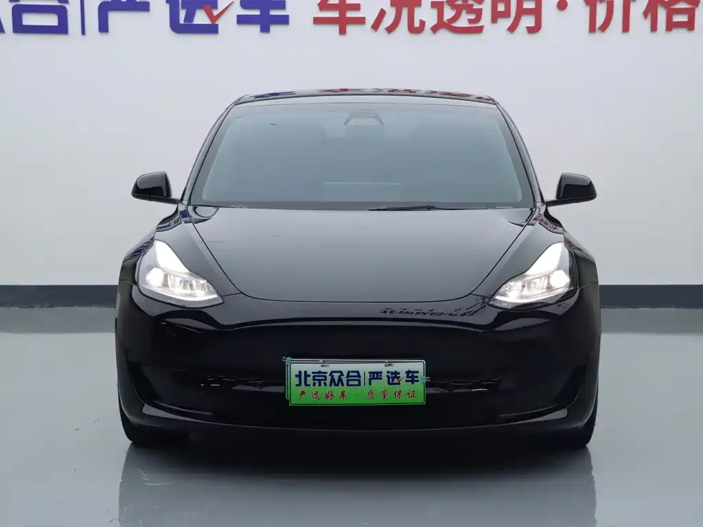 Tesla Model 3 — фото 4