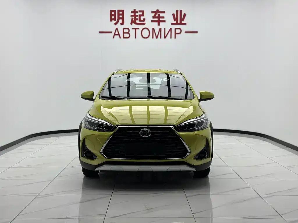 Toyota Yaris L — фото 9