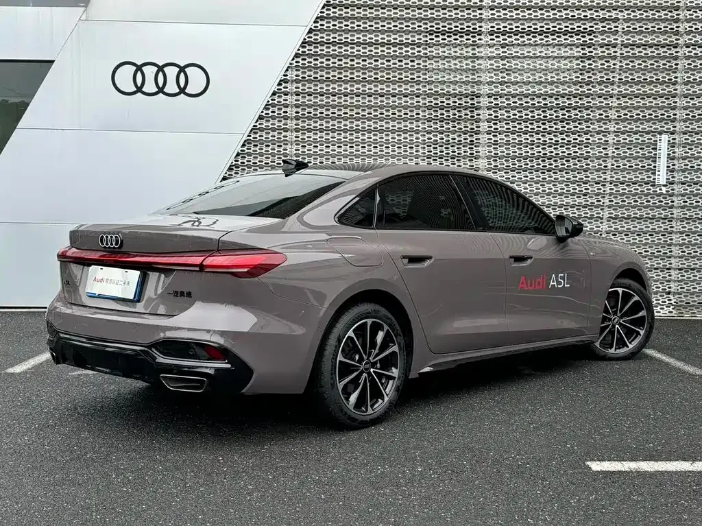 Audi A5L — фото 10