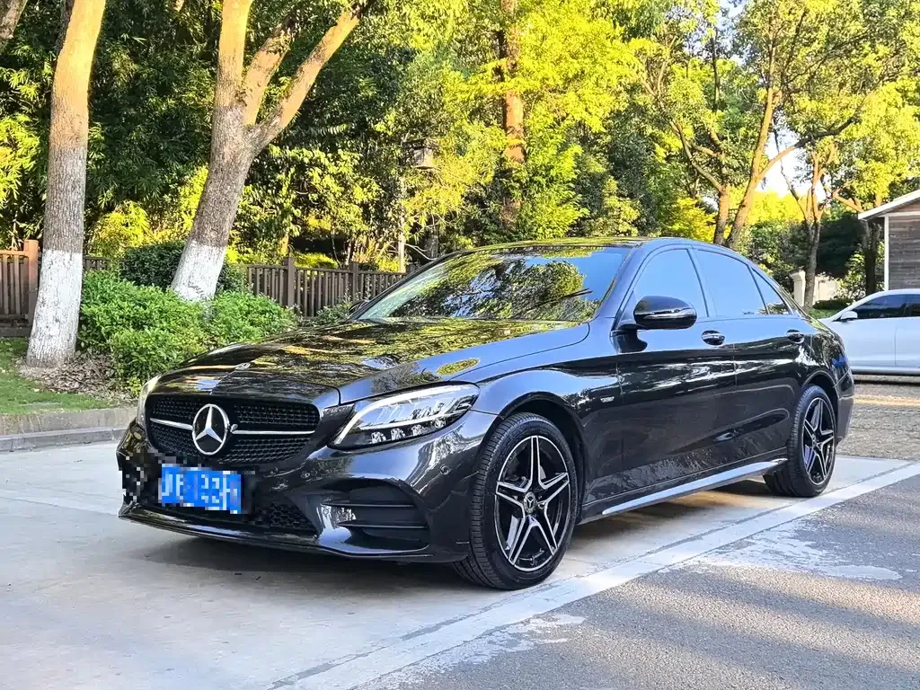 Mercedes-Benz C-Class — фото 1