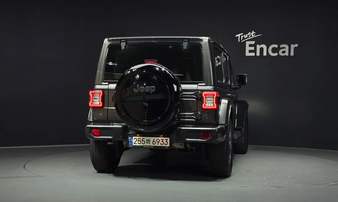 Jeep Wrangler — фото 2