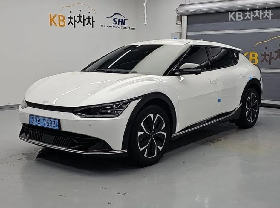 Kia EV6 — фото 1