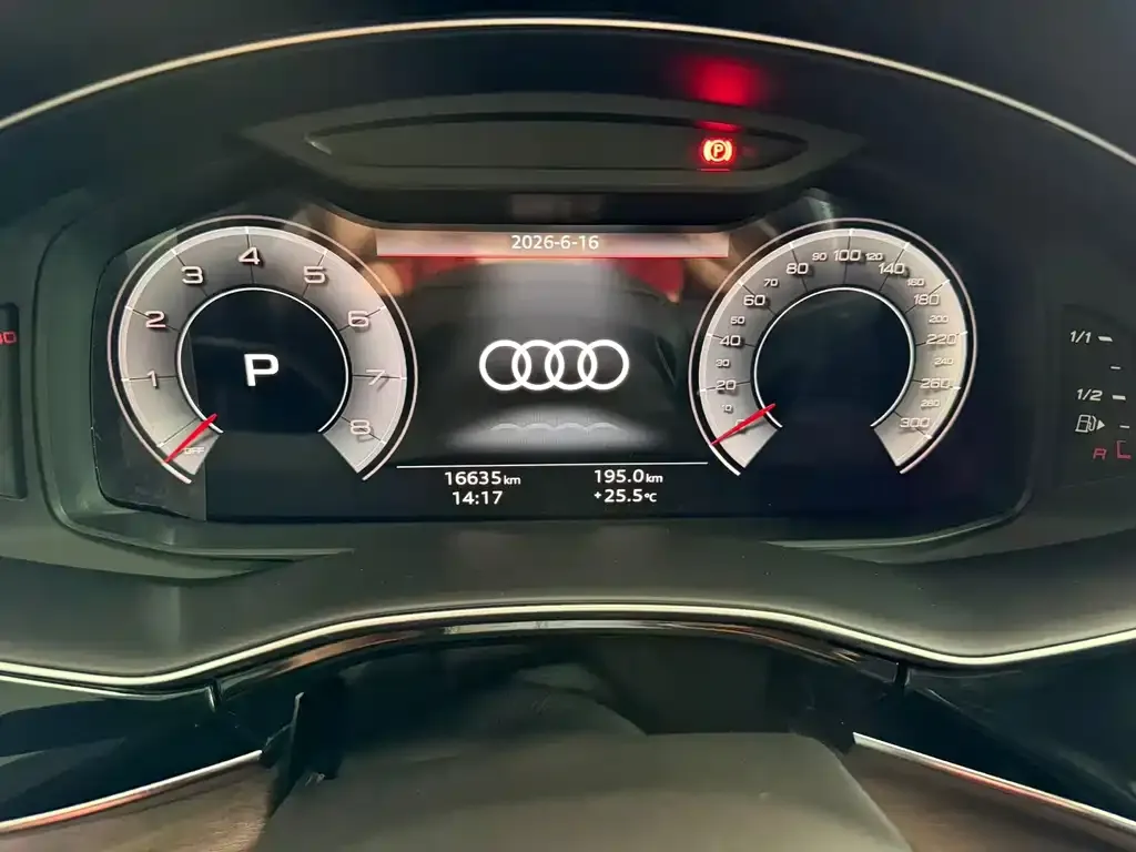Audi Q7 — фото 7