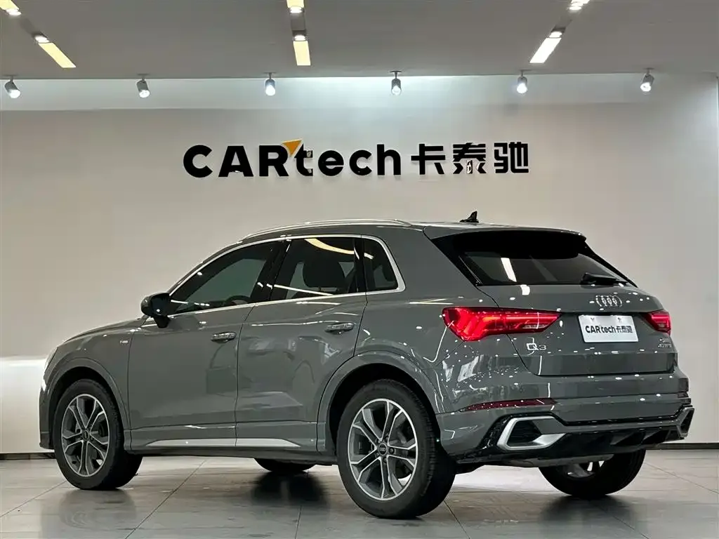 Audi Q3 — фото 10
