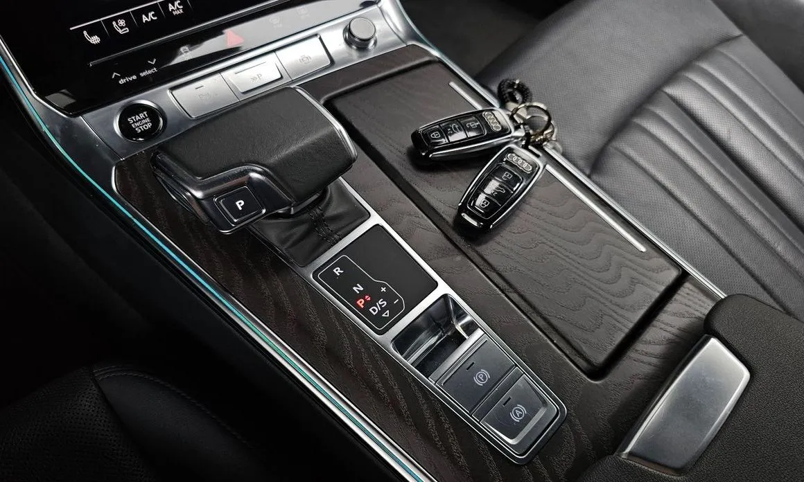 Audi A6 — фото 8