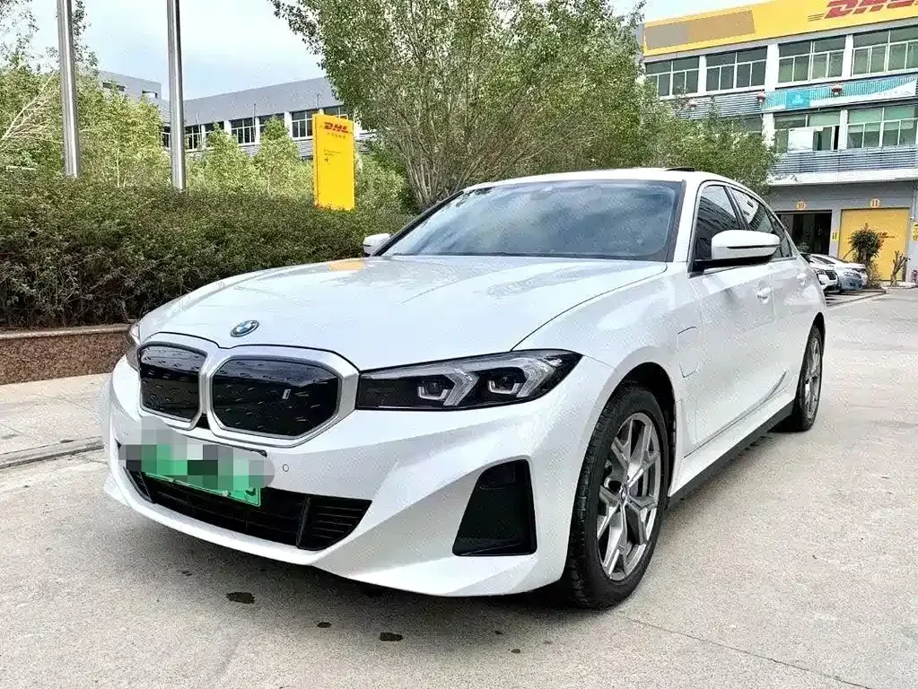 BMW i3 — фото 1