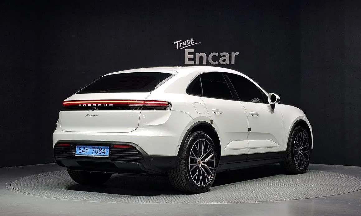 Porsche Macan — фото 4