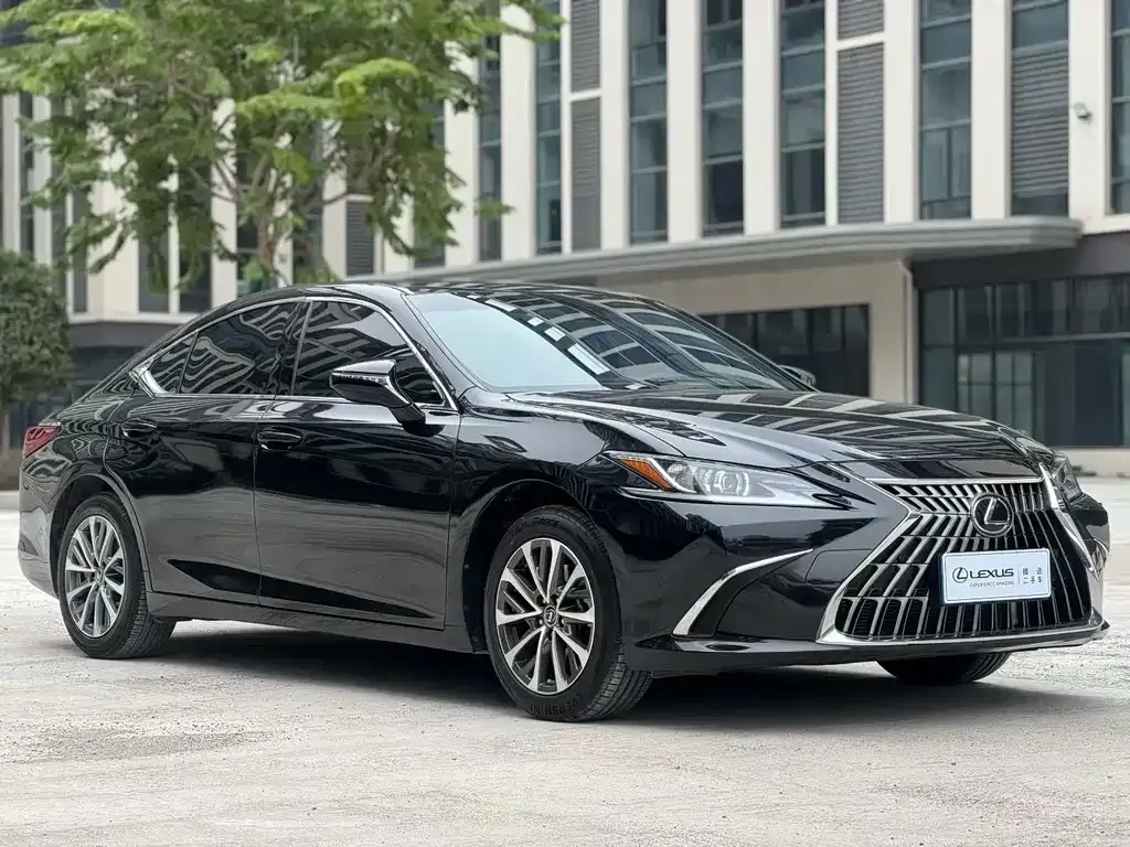 Lexus ES — фото 3