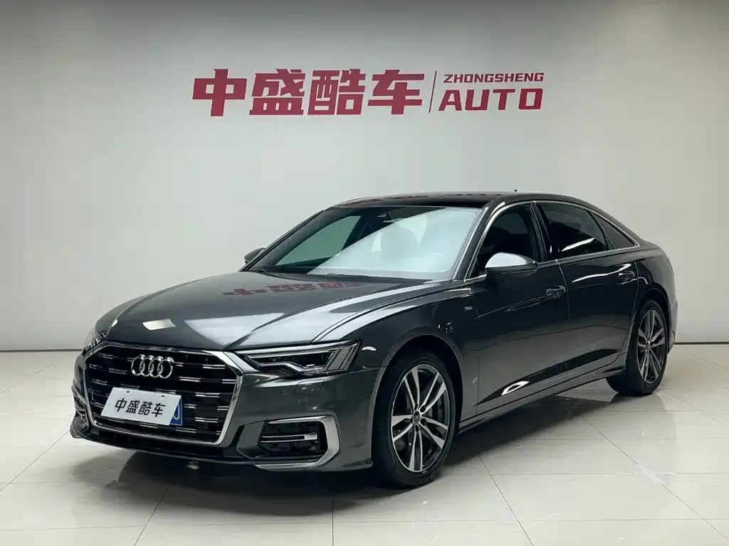 Audi A6L — фото 1