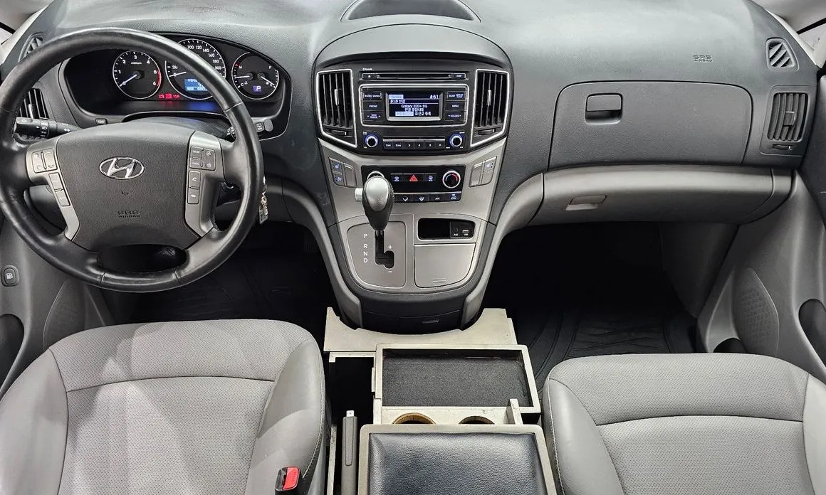 Hyundai Starex — фото 10