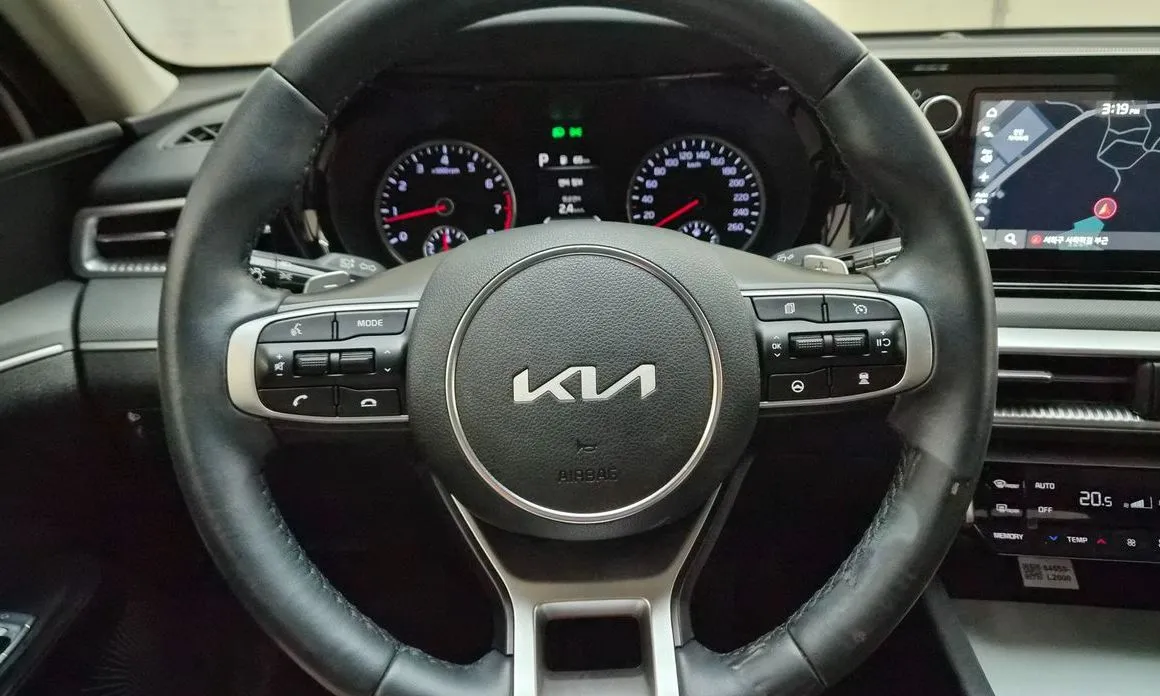 Kia K5 — фото 10