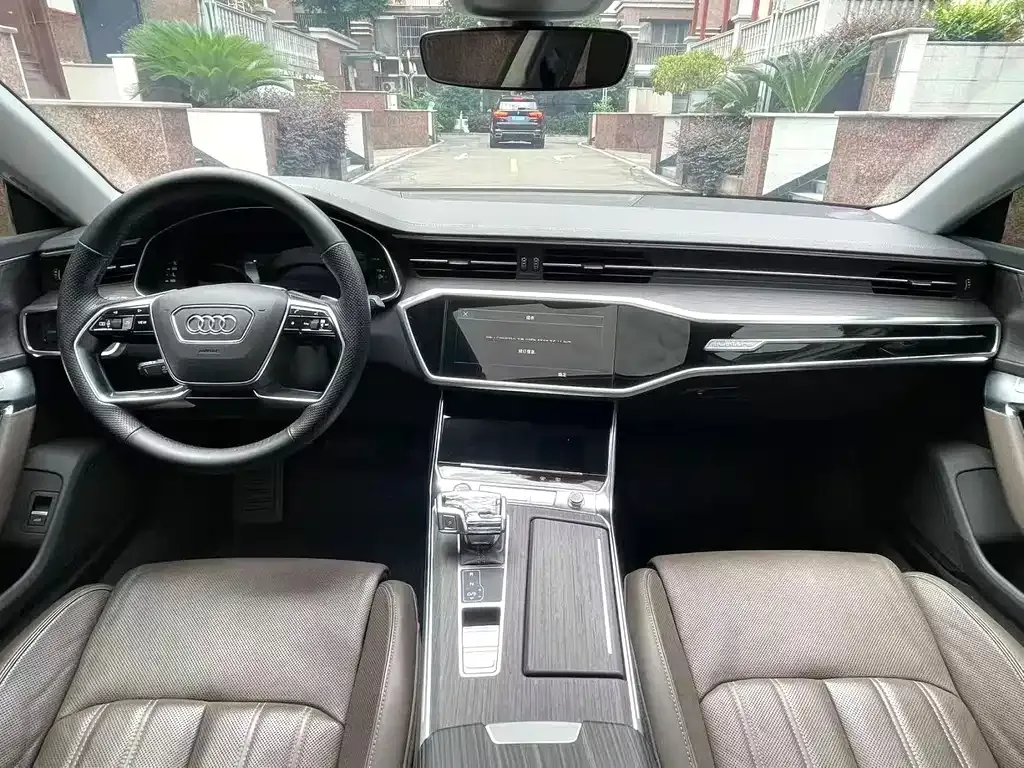 Audi A7L — фото 4